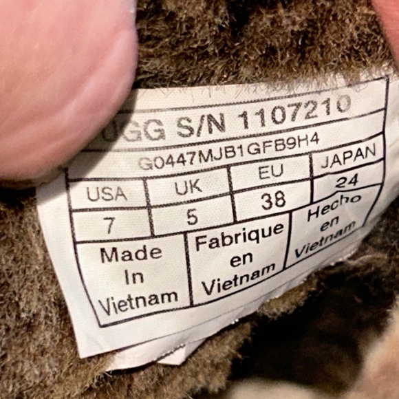 NEW UGG Classic Berge Mini Boot 7 - Picture 8 of 15